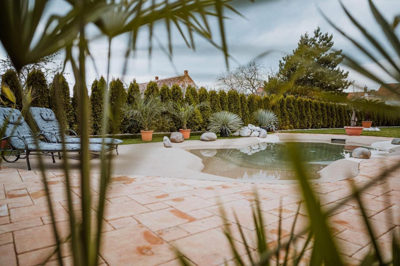 Penzion U Levandule Strážnice Exterior foto